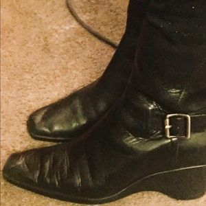 Anne Klein short black boots